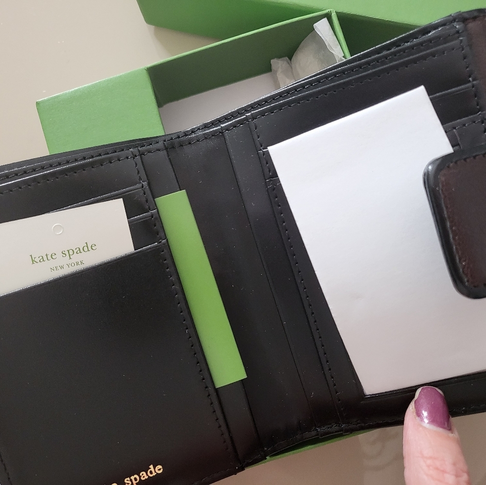 Kate Spade Wallet - Picture 5 of 8